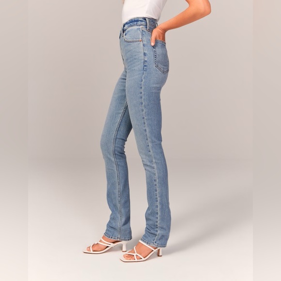 A&F | Ultra High Rise 90s Slim Straight Jean 24S - Picture 2 of 6
